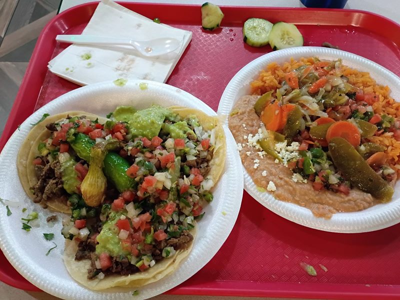 Los Gallitos Taqueria food
